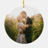 ミセス・ファースト・ク結婚したリスマス初の新婚写真 セラミックオーナメント (裏面)