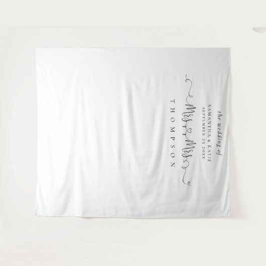 ミセス ミセス ネーム リング レズビアン ウェディング フォト バックドロップ タペストリー (正面(横))