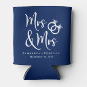 ミセス&ミセス・レズビアン・ネイビー・ブルー・結婚式の引き出物 缶クーラー (正面)