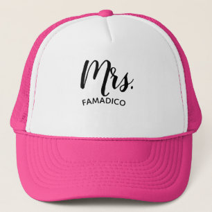 ミセス( Your Last Name )結婚のTrucker Hat キャップ
