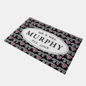 ミッカスタムズピンクのハートパターン歓迎 ドアマット (アングル)