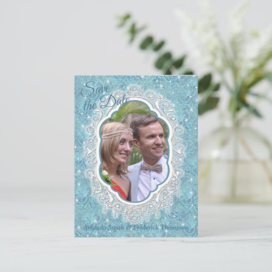 ミックスブルーパターンの繰り返しとホワイトレース 案内ポストカード (スタンド正面)