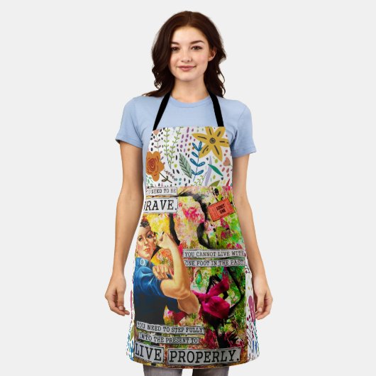 ミックスメディ感動的アRosie the Riveter エプロン (着用した状態)