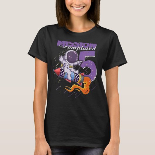 ミッション完了5誕生日少年ガール5年20 Tシャツ (正面)