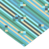 ミッストライプクス – 緑と青 ロングテーブルランナー (コーナー)