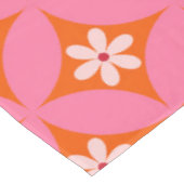 ミッドセンチュリーの白い花ピンクの円パターン テーブルクロス (アングル)