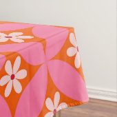 ミッドセンチュリーの白い花ピンクの円パターン テーブルクロス (インサイチュ)