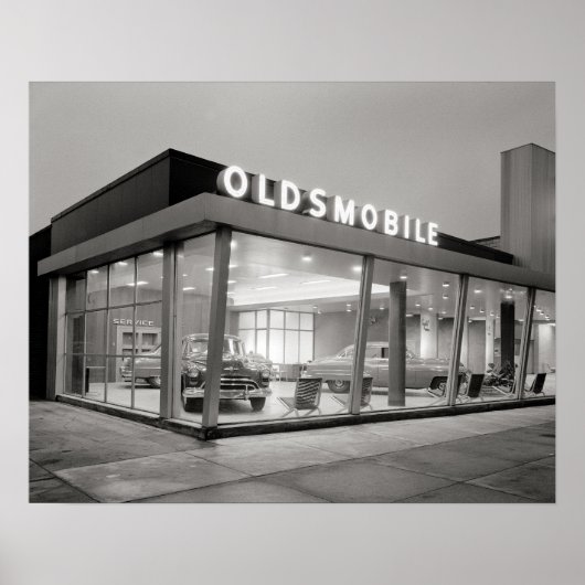 ミッドセンチュリーの自動車販売店、1950年。ヴィンテージ写真 ポスター (正面)