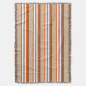 ミッドセンチュリーオーニングストライプ – トープとサンゴ スローブランケット (正面縦)
