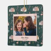 ミッドセンチュリークリスマスピンクハウスパームツリーフォト セラミックオーナメント (左)