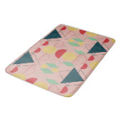 ミッドセンチュリーモダンピンク幾何学模様 バスマット (アングル)