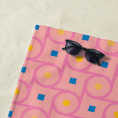ミッドセンチュリーモダンピンク連動サークル ビーチタオル (インサイチュ)
