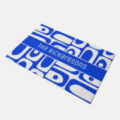 ミッドセンチュリーモダンブルーと白パーソナライズされた色 ドアマット (アングル)