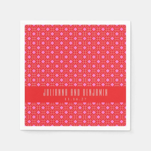ミッドセンチュリーモダンレッドピンク幾何学的カスタムウェディング スタンダードカクテルナプキン (正面)
