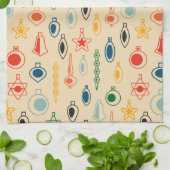 ミッドセンチュリーレトロのクリスマスツリーのおもちゃつきパターン キッチンタオル (折り畳み)