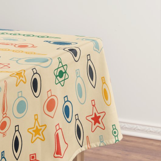 ミッドセンチュリーレトロのクリスマスツリーのおもちゃつきパターン テーブルクロス (インサイチュ)