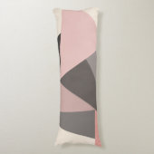 ミッドセンチュリー幾何学模様のピンクとグレーモダン色 ボディピロー (正面縦)