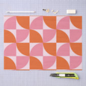 ミッドセンチュリー抽象芸術オレンジとピンクパターン 薄葉紙 (クラフト)
