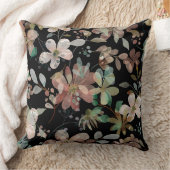 ミッドナイトガーデンの水彩色:Ethereal開花 クッション (ブランケット)