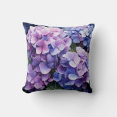 ミッドナイトガーデンバイオレットアジサイの水彩色 クッション (正面)