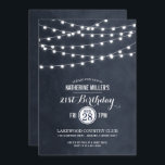 ミッドナイトストリングライト21st誕生日パーティー招待状 招待状<br><div class="desc">トップに向かってモダンのストリングライトと印刷された水の色の質感の背景に書のフォントの古典的なミックスと白熱［赤熱］光を放つのシックな夏のパーティーの招待デザインとシンプル。夏シンプルにスタイリッシュは名門私立校風のデザイン!ITクリックボタカスタマイズンはフォントを移動し、文字を移動し、お客様自身の招待デザインを作成する。</div>