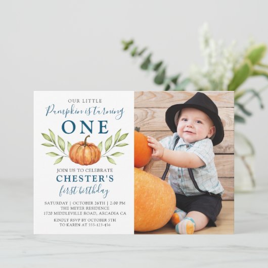 ミッドナイトブルー秋パンプキンファースト誕生日写真 招待状 (スタンド正面)