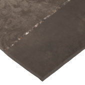 ミッドナイト・ブロンズ・ロマンス | Satiny グランジ Damask テーブルクロス (アングル)