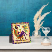 ミッド・センチュリー・マルディ・グラスの女性とマルティーニ フォトプラーク (インサイチュ)