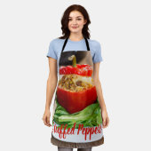ミッ焼いた詰まったトソースとチーズ入りピーパー エプロン (着用した状態)