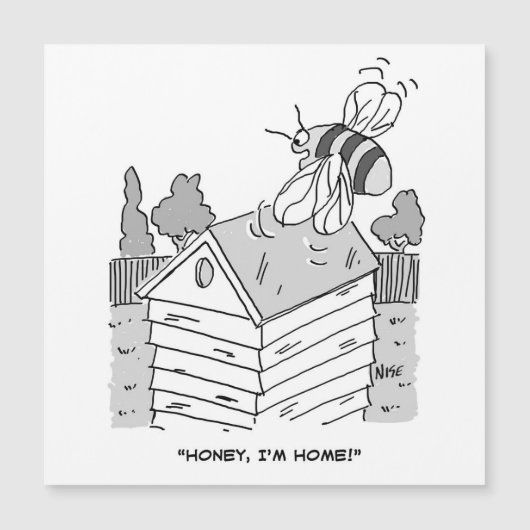 ミツバチが巣箱に戻る (正面)