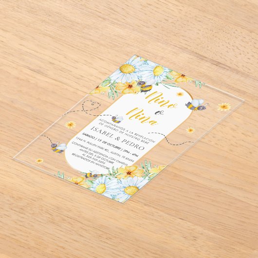 ミツバチと白い花スペインの性別が表示 アクリル招待状 (レイダウン)