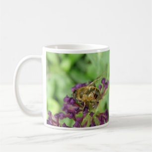 ミツバチと紫の花マグカップ コーヒーマグカップ