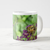 ミツバチと紫の花マグカップ ジャンボコーヒーマグカップ (正面右)