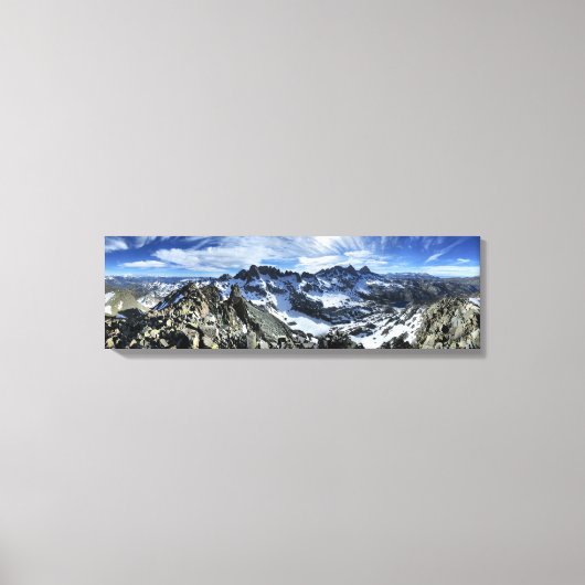 ミナレットとアイスバーグ湖のパノラマ – シエラ キャンバスプリント (正面)