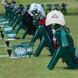 ミニゴルフトーナメント企業のパーティー 刺繍入りキャップ