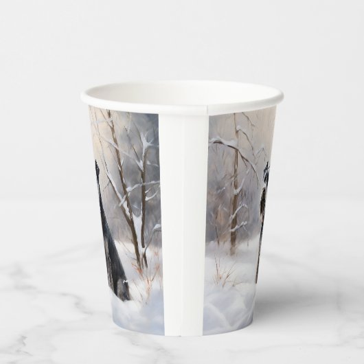 ミニチュアのシュナウザーで雪のクリスマスを過ごす 紙コップ (右)