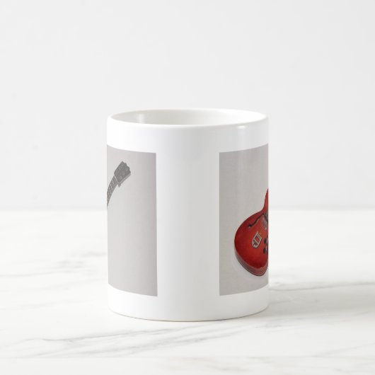 ミニチュアの美しいアコースティックとエレクトリックギター コーヒーマグカップ (中央)