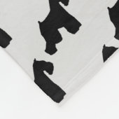 ミニチュアカスタムシュナウザードッグシルエット フリースブランケット (角)