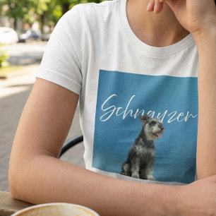 ミニチュアシュナウザーのレトロ写真 青空の犬好き Tシャツ