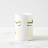 ミニチュアトンボ(白) ボーンチャイナマグカップ (正面)