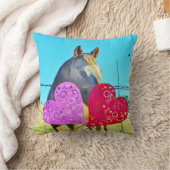 ミニチュアブラウンホースバレンタインハート クッション (ブランケット)