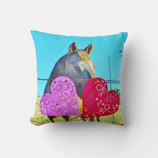 ミニチュアブラウンホースバレンタインハート クッション (正面)