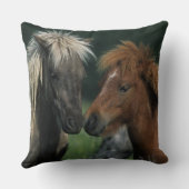 ミニチュア馬の接触 クッション (裏面)