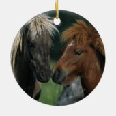 ミニチュア馬の接触 セラミックオーナメント (裏面)