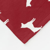 ミニチュア・ピンシャーはパターン赤のシルエットを描きます フリースブランケット (角)