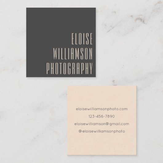 ミニマはっきりしたリストソフトブラックトールフォントコンテンポラリー スクエア名刺 (正面/裏面)