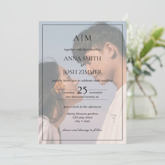 ミニマエレガントリストのモノグラムのフォトオーバーレイ結婚ズ 招待状 (スタンド正面)