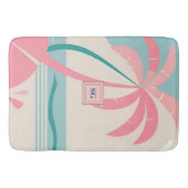 ミニマエレガントリスト熱帯ピンクティール（緑がかった色）モノグラム バスマット (正面)