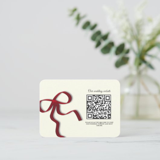 ミニマエレガントリス結婚トのシンプルクラシックレッドボウ エンクロージャーカード (スタンド正面)