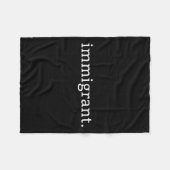 ミニマシンプルリストのアンチトランプアンチ人種差別 フリースブランケット (正面(横))